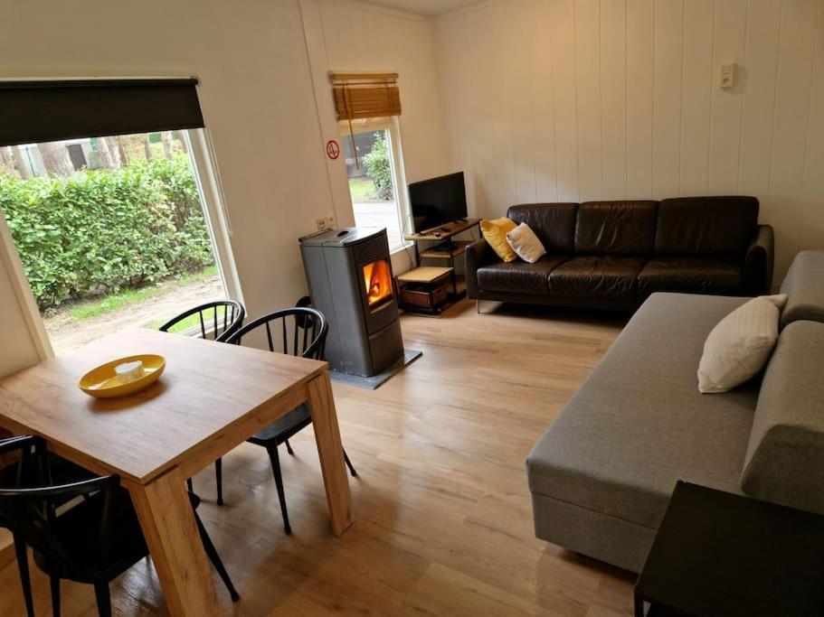 3 Bedroom Chalet On Camping Gt Balen Ngoại thất bức ảnh